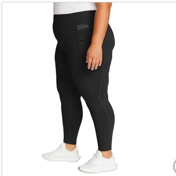 Eddie Bauer Women's Black trail tight - Picture 5 of 8